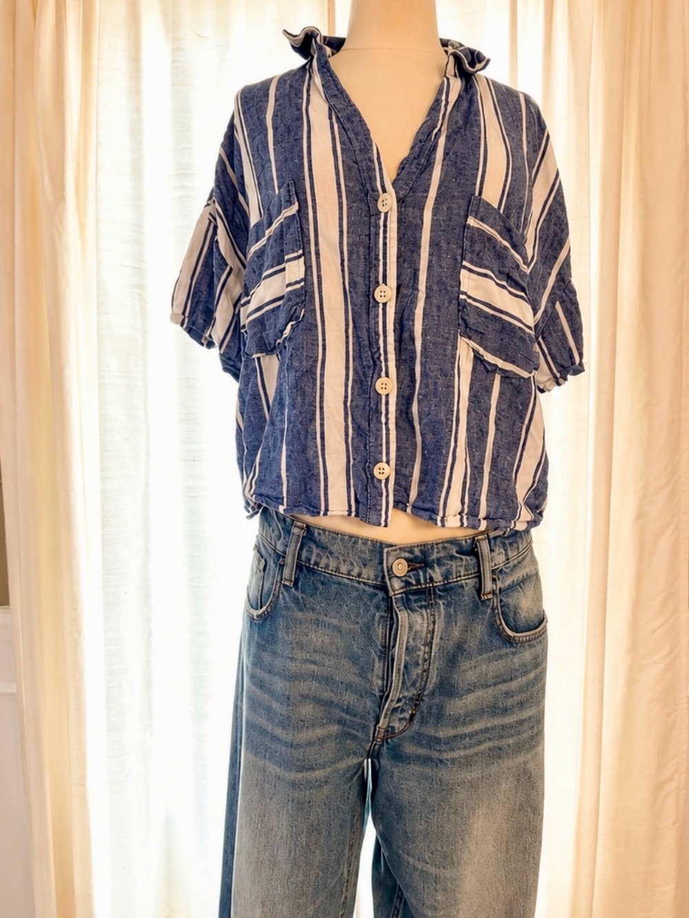 Laundry By Shelli Segal Blue and White Striped Button-Front Top - Picture 2 of 9